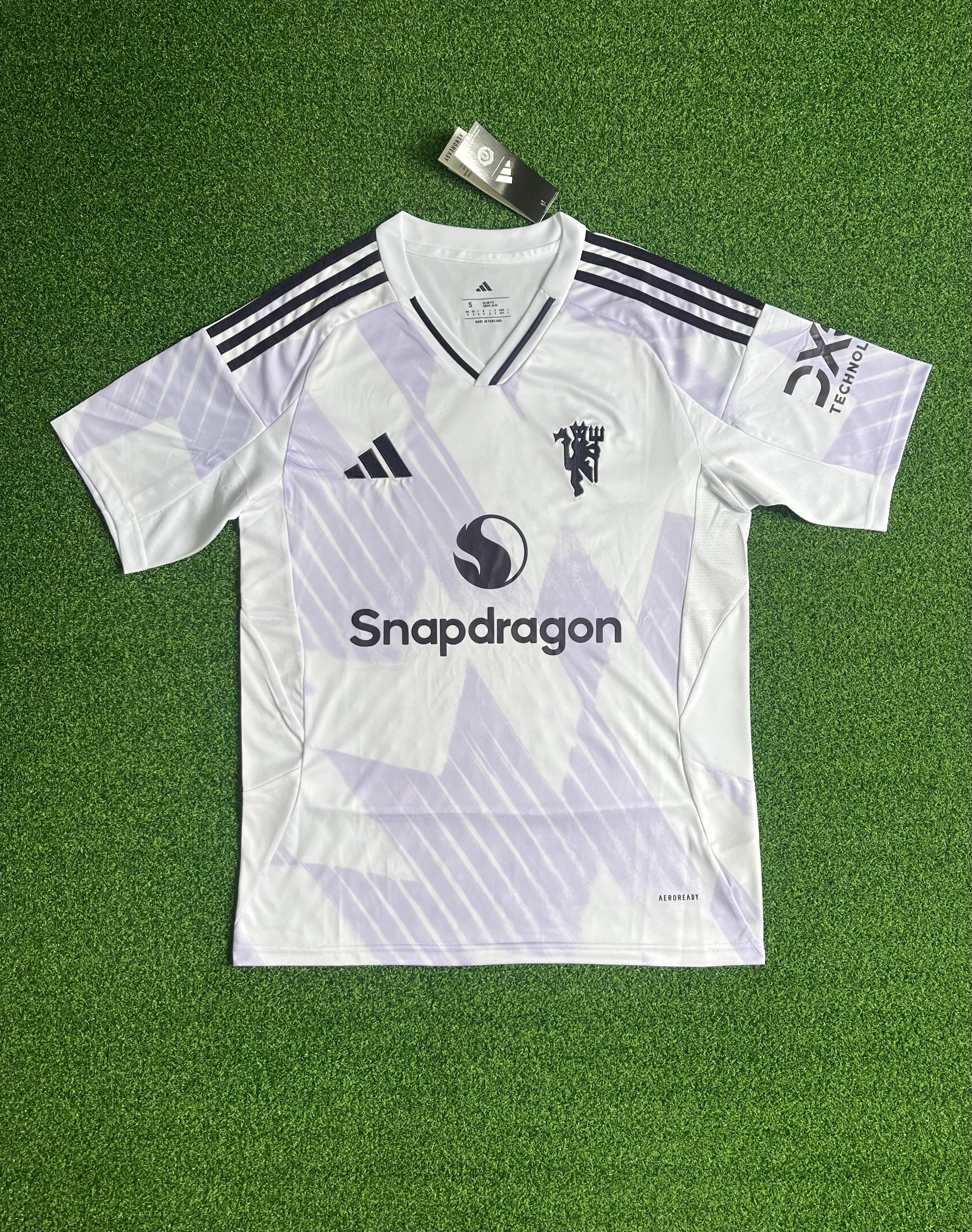 2025-26 Manchester United Away Shirt