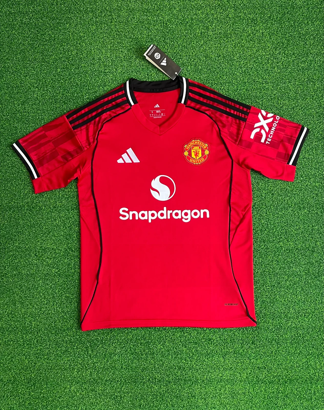 2025-26 Manchester United Home Shirt 1