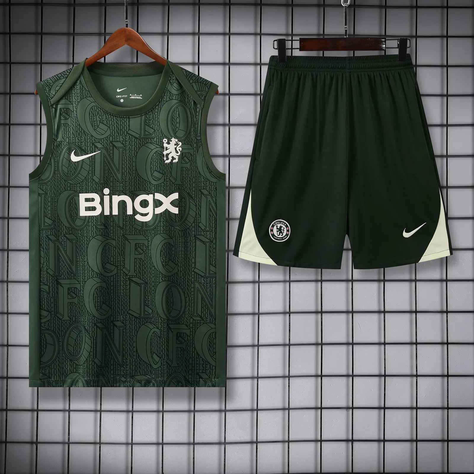 2025-26 Chelsea training vest jersey 1