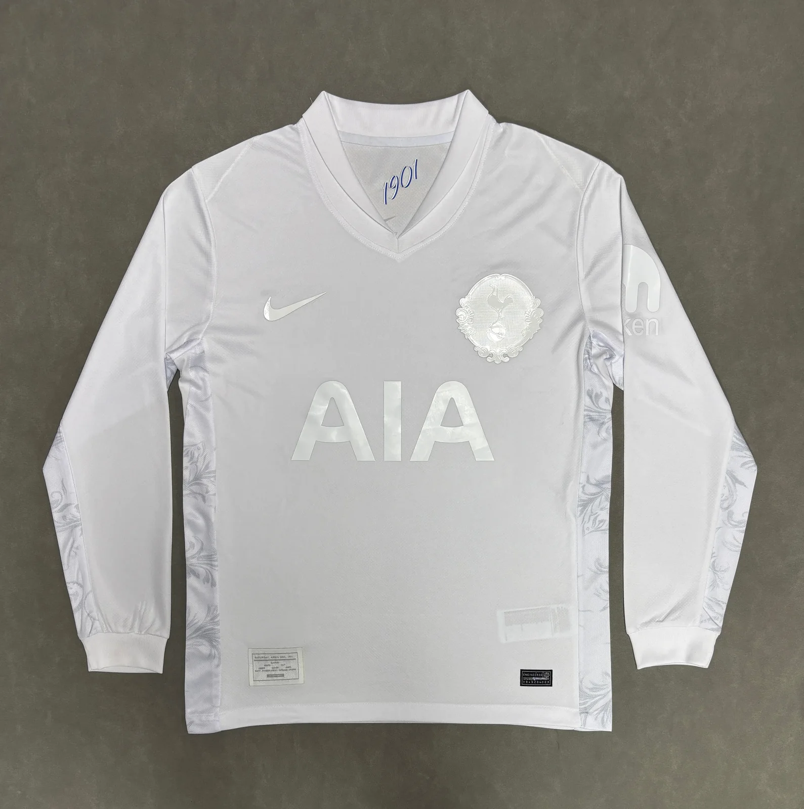 2025–26 Tottenham Hotspur 125th Anniversary Long-Sleeve Jersey 1