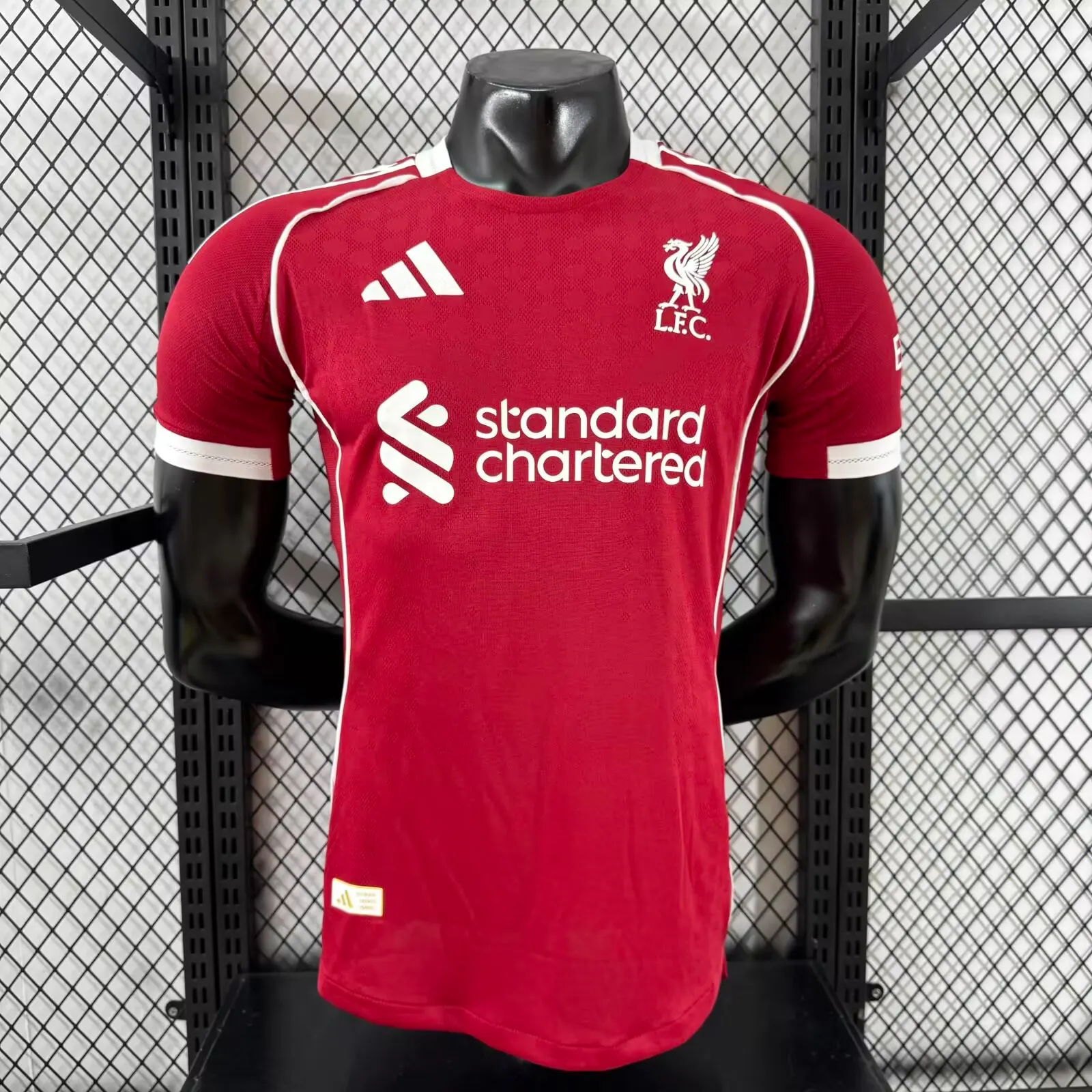 2025-26 Liverpool Home Shirt - Player Edition 1