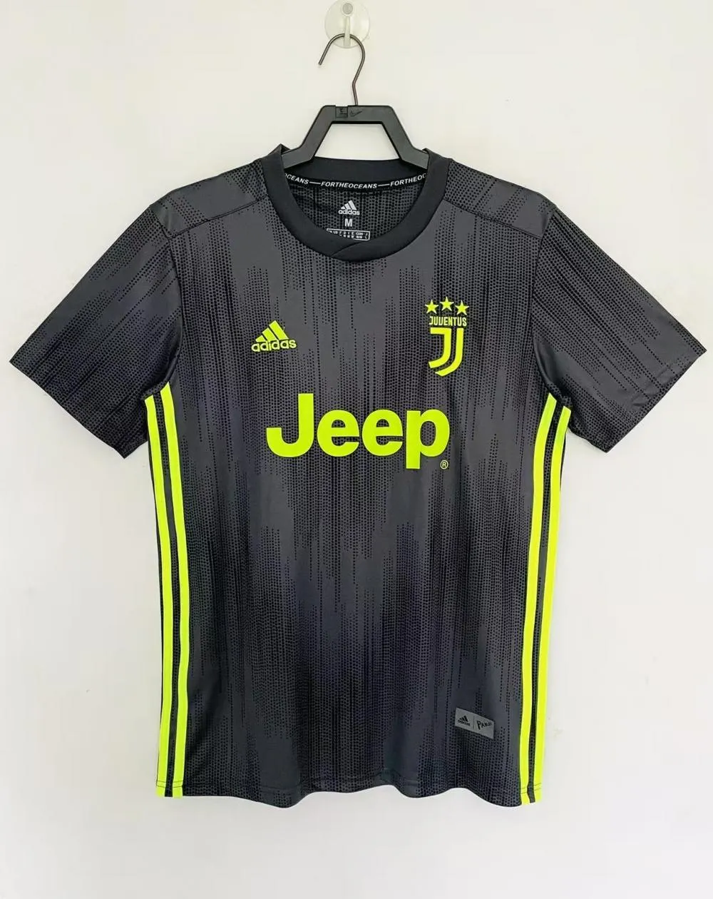 2018-19 Juventus Second Away Retro Jersey 1