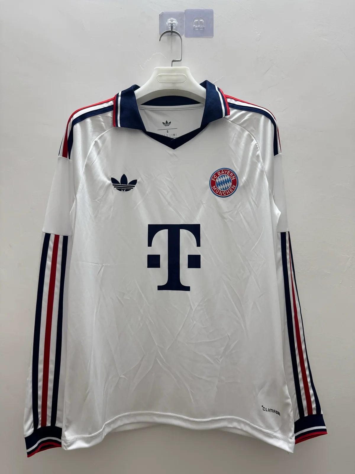 2026-27 Bayern Munich Away Long-Sleeve Jersey - Fan Edition 1