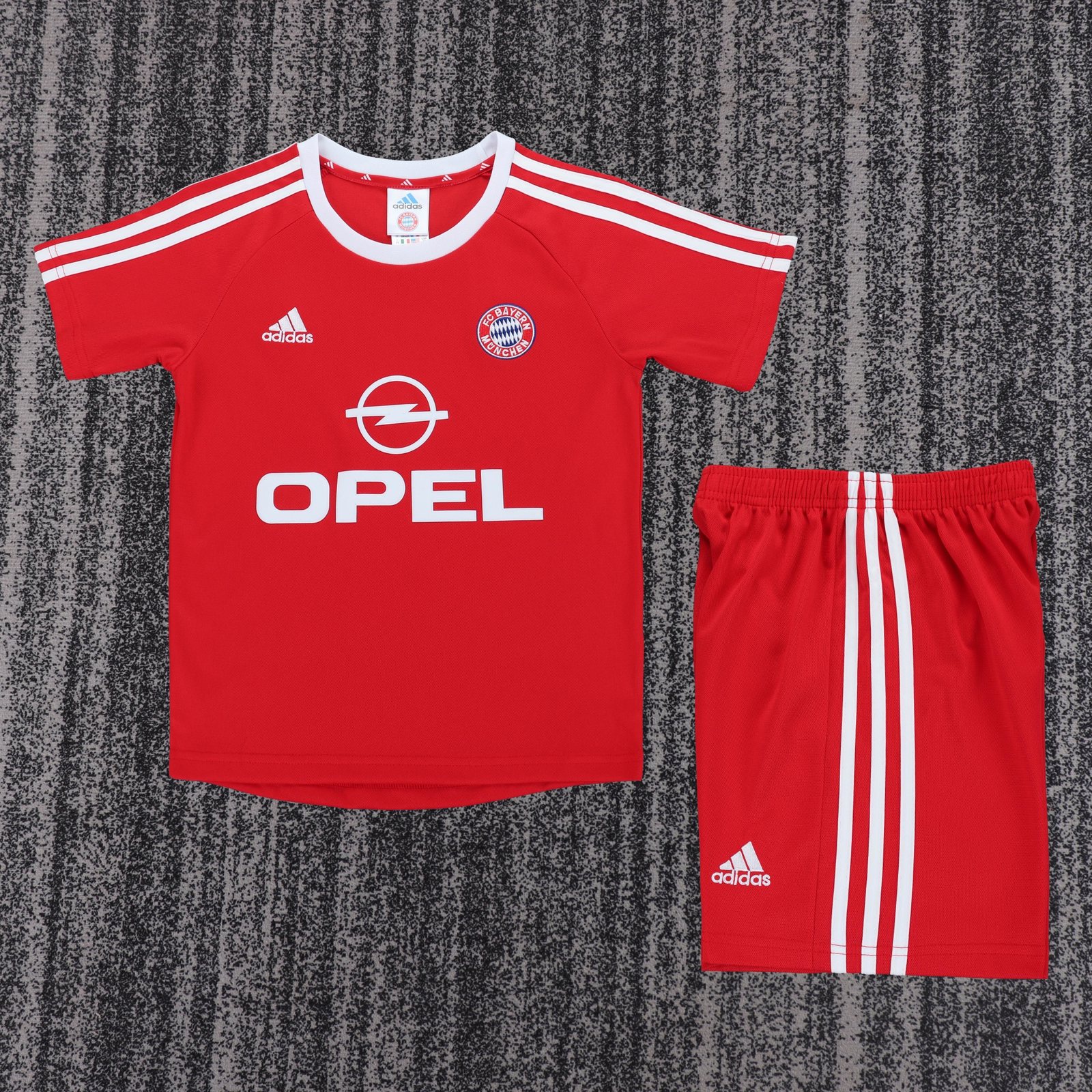 2001-02 Bayern Munich Home Jersey - Kids 1