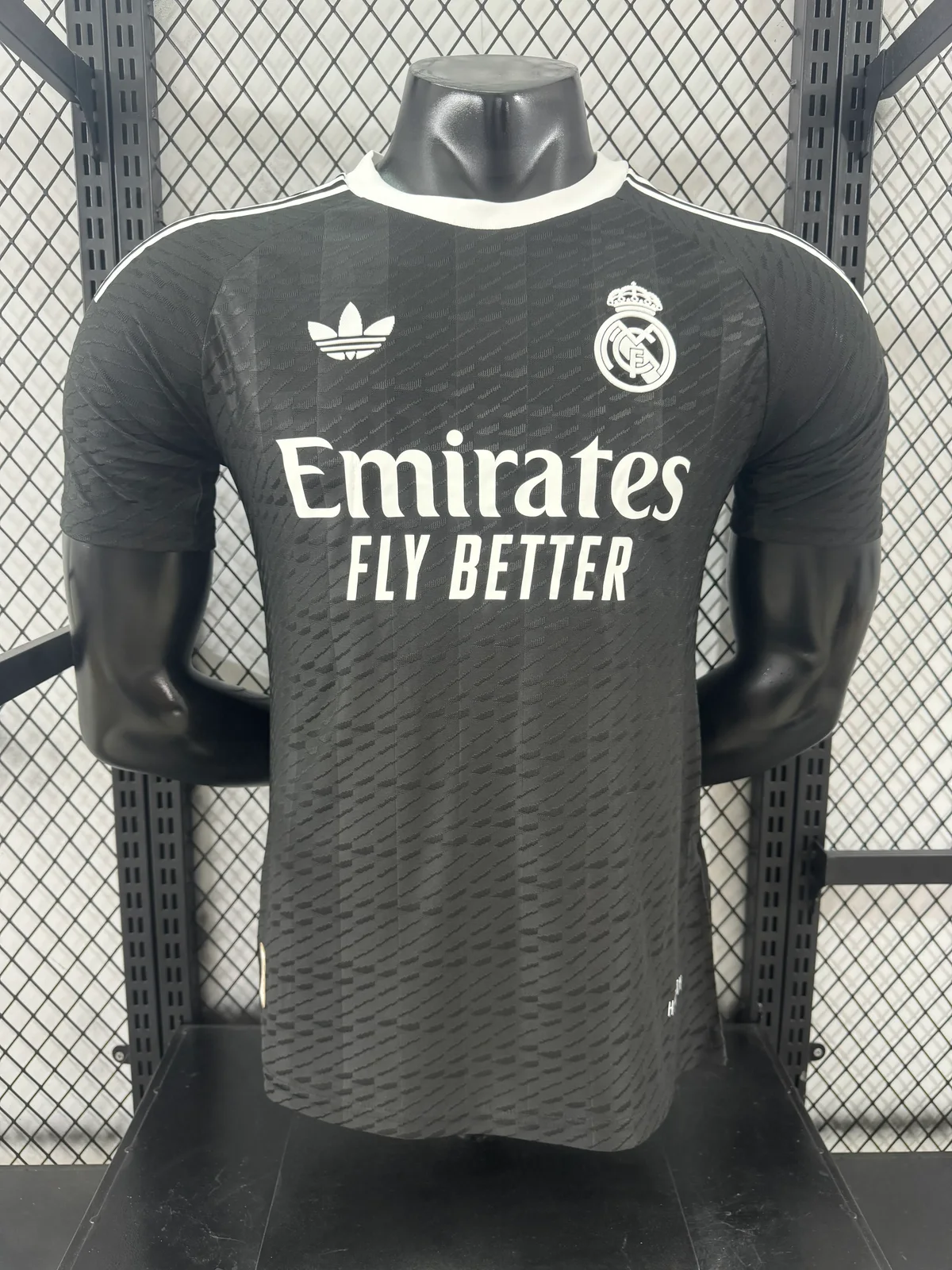 2025-26 Real Madrid Goalkeeper Jersey – Player Version 1
