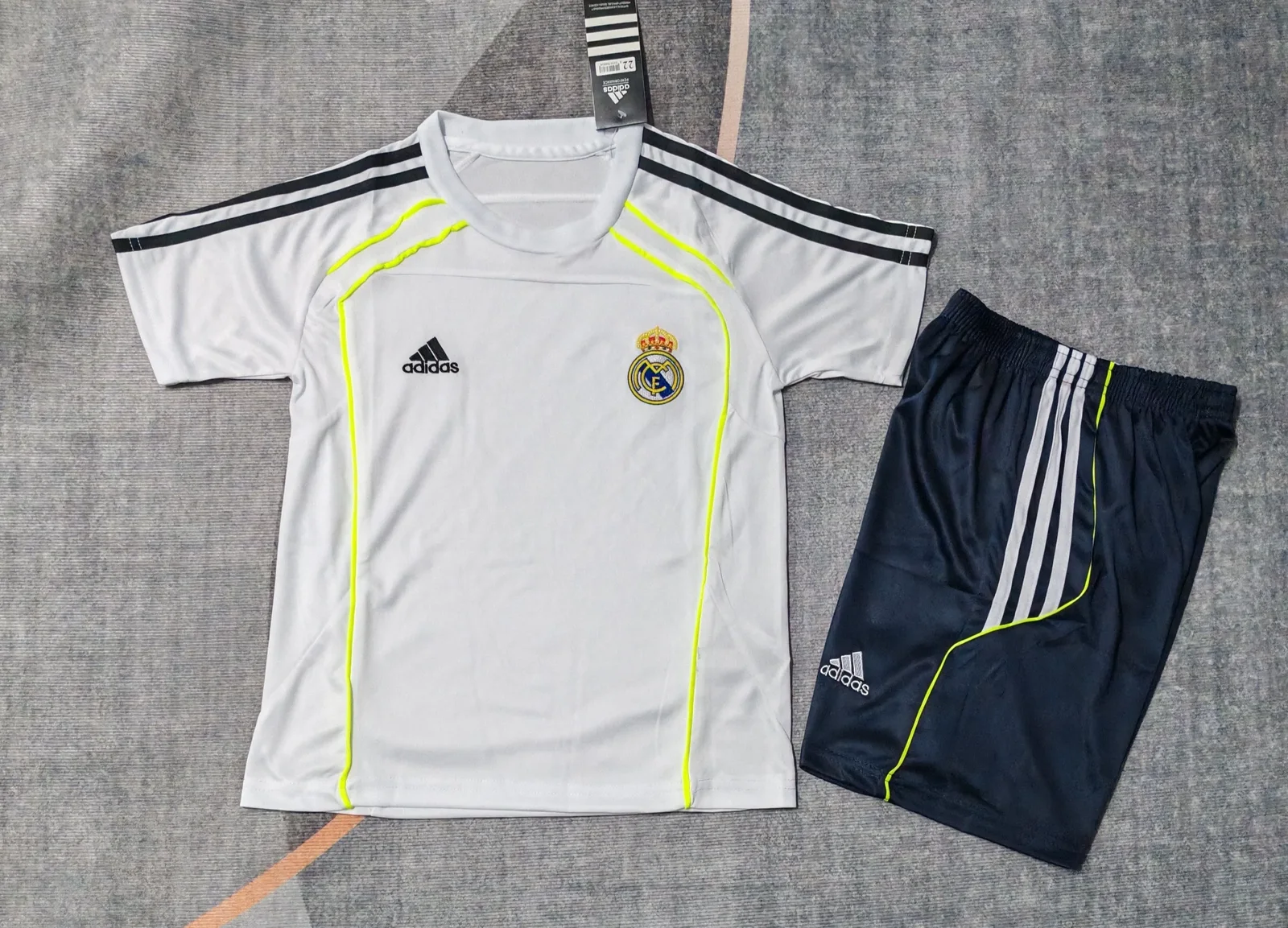 2025-26 Real Madrid Retro Jersey – Kids' 1