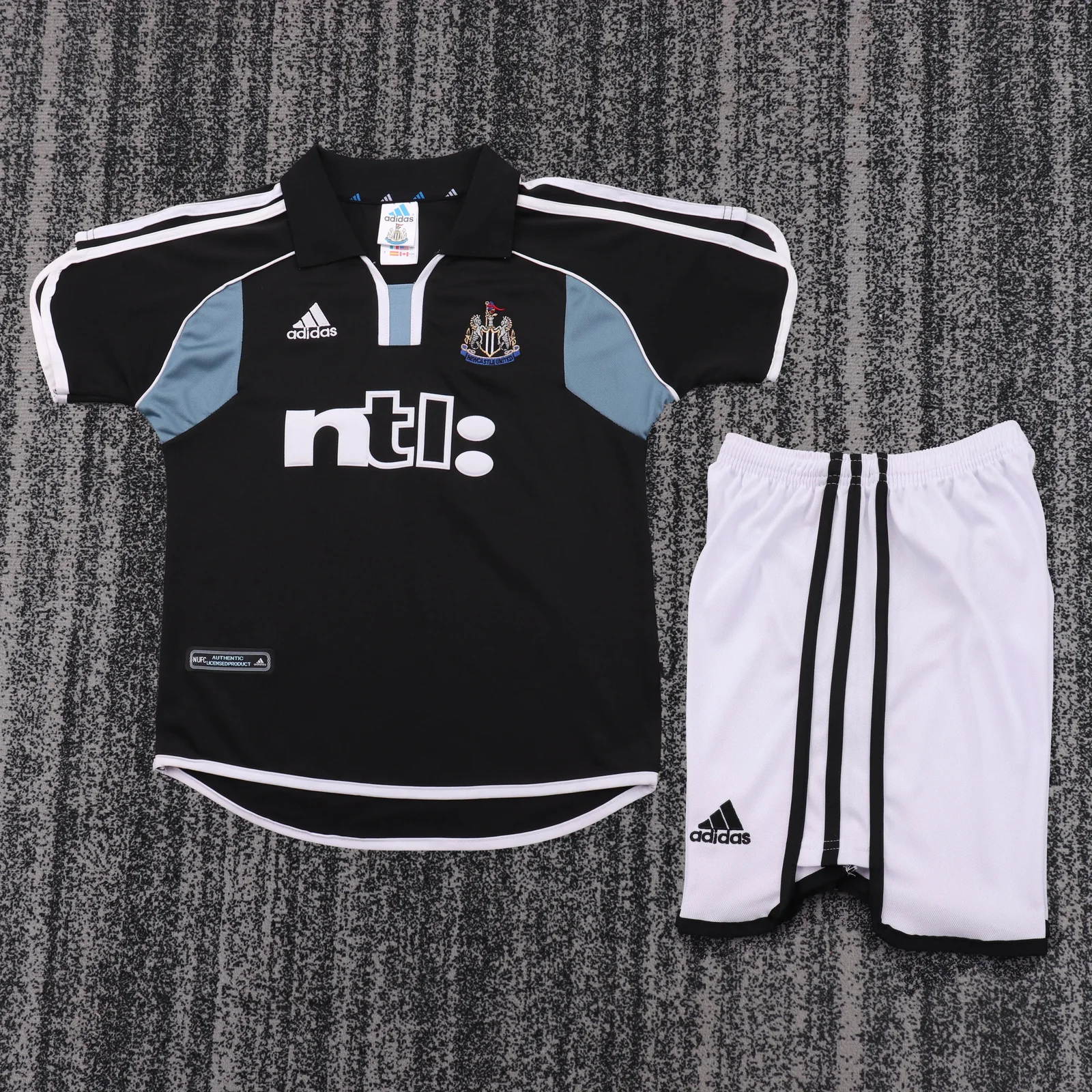 2000-01 Newcastle United Away Retro Kit - Children's