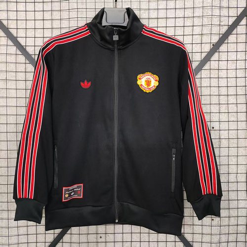 2025-26 Manchester United Windbreaker 1
