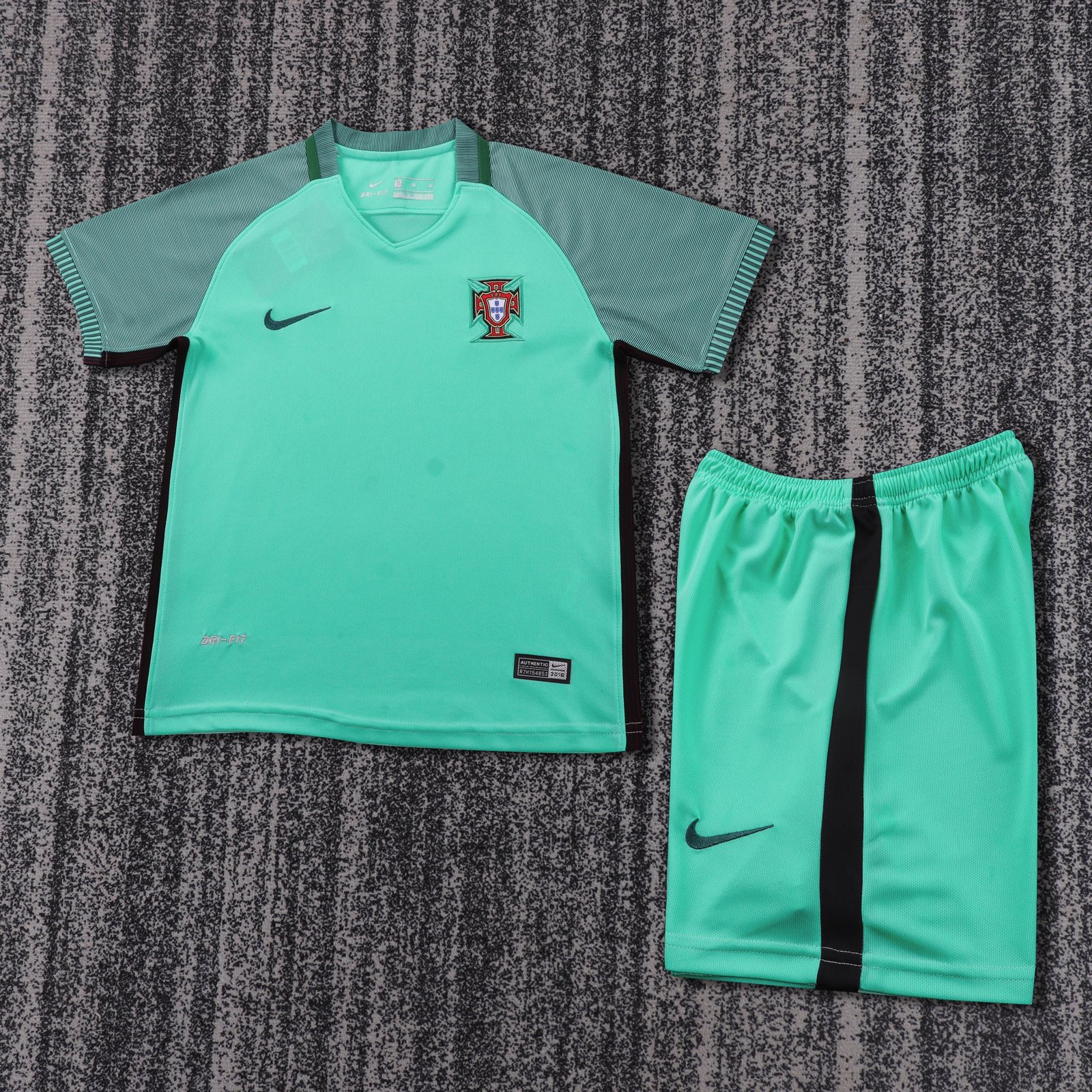 2016 Portugal Away Retro Jersey – Kids' 1