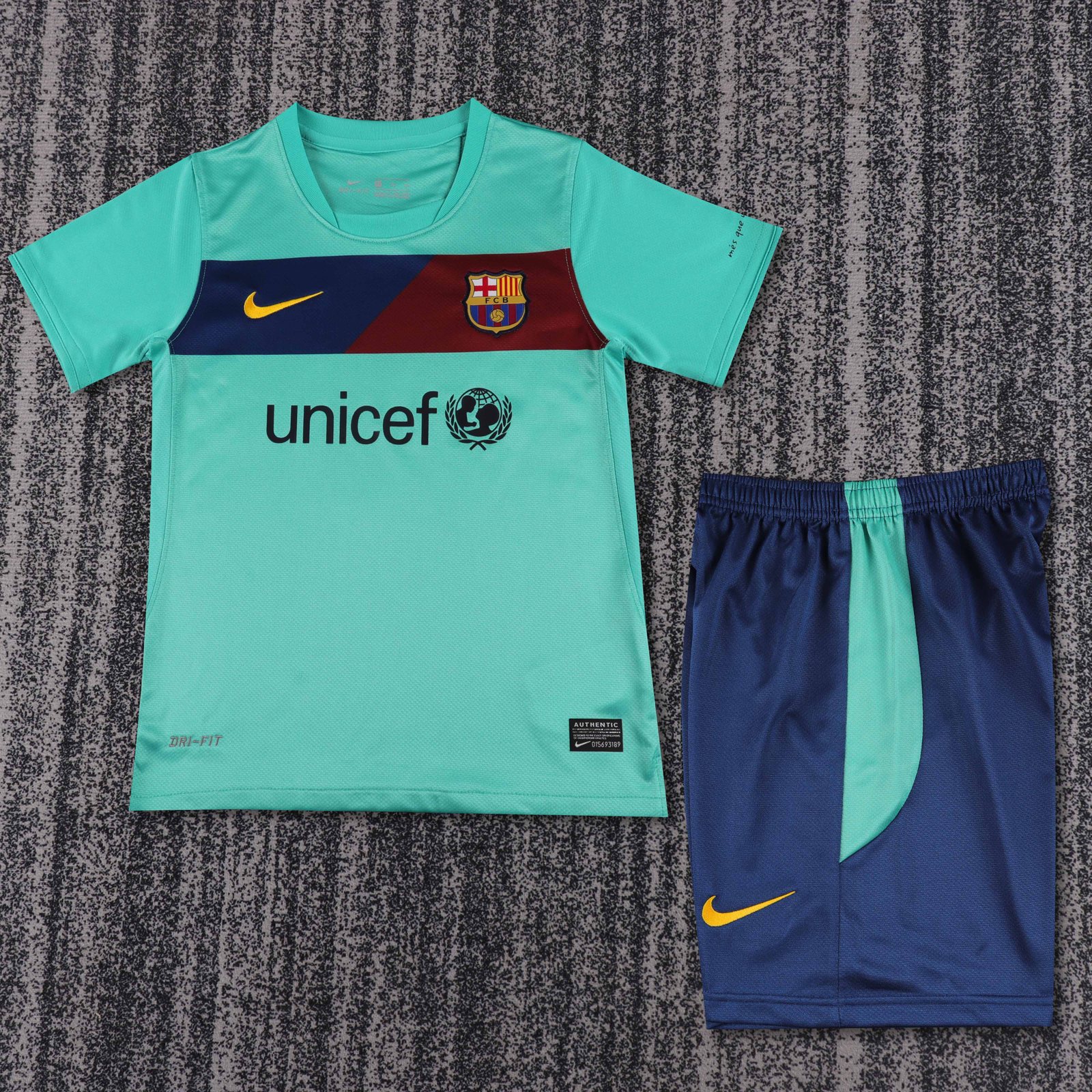 2010-11 Barcelona Away Retro Shirt - Kids Sizes 1