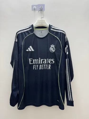 2025-26 Real Madrid away long-sleeved jersey. 1