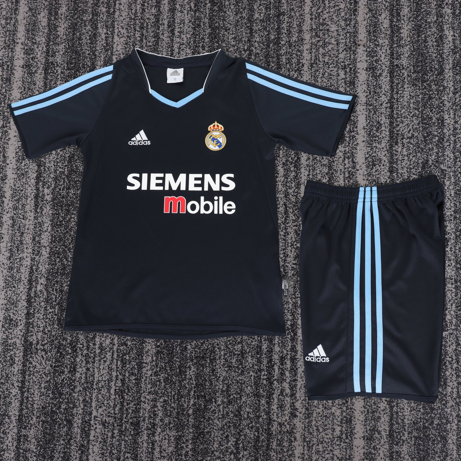 2003-04 Real Madrid Away Jersey – Kids' 1