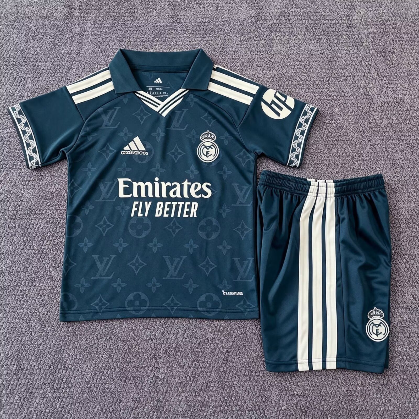 2026-27 Real Madrid LV Training Jersey - Children's 1