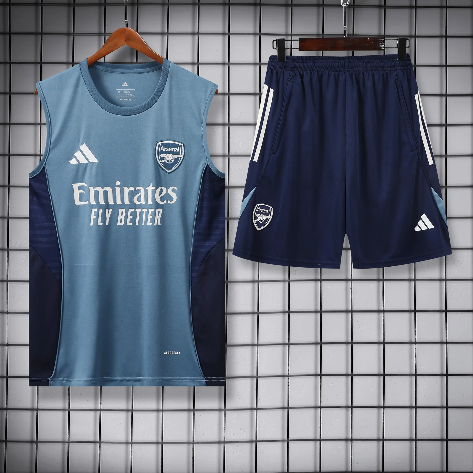 2025-26 Arsenal training vest jersey 1
