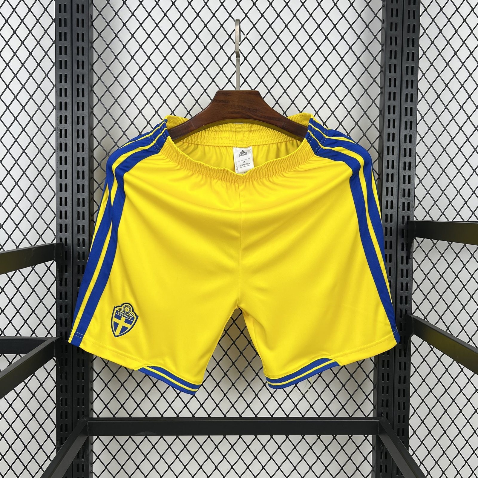 2026-27 Sweden Away Shorts - Fan Edition 1