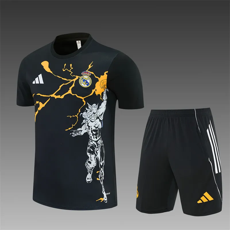 2025-26 Real Madrid Black Short-Sleeve Training Jersey 1