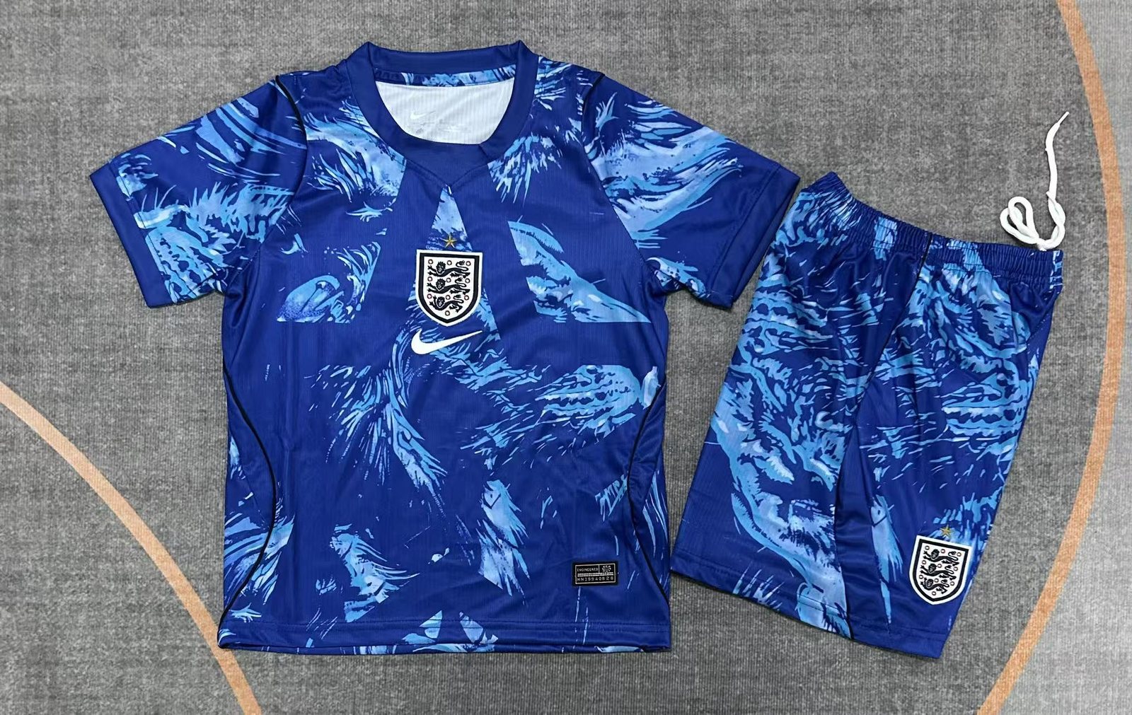 2026-27 England Goalkeeper Jersey - Kids' 1