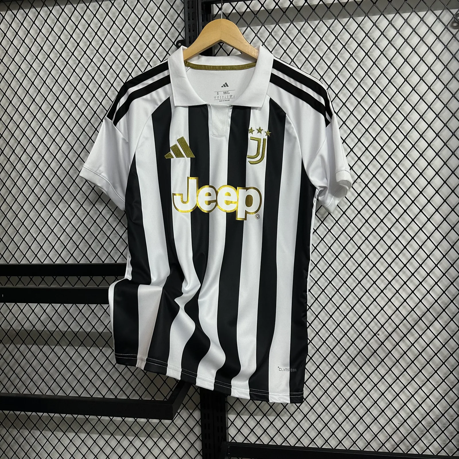 2026-27 Juventus Home Jersey - Fan Edition 1