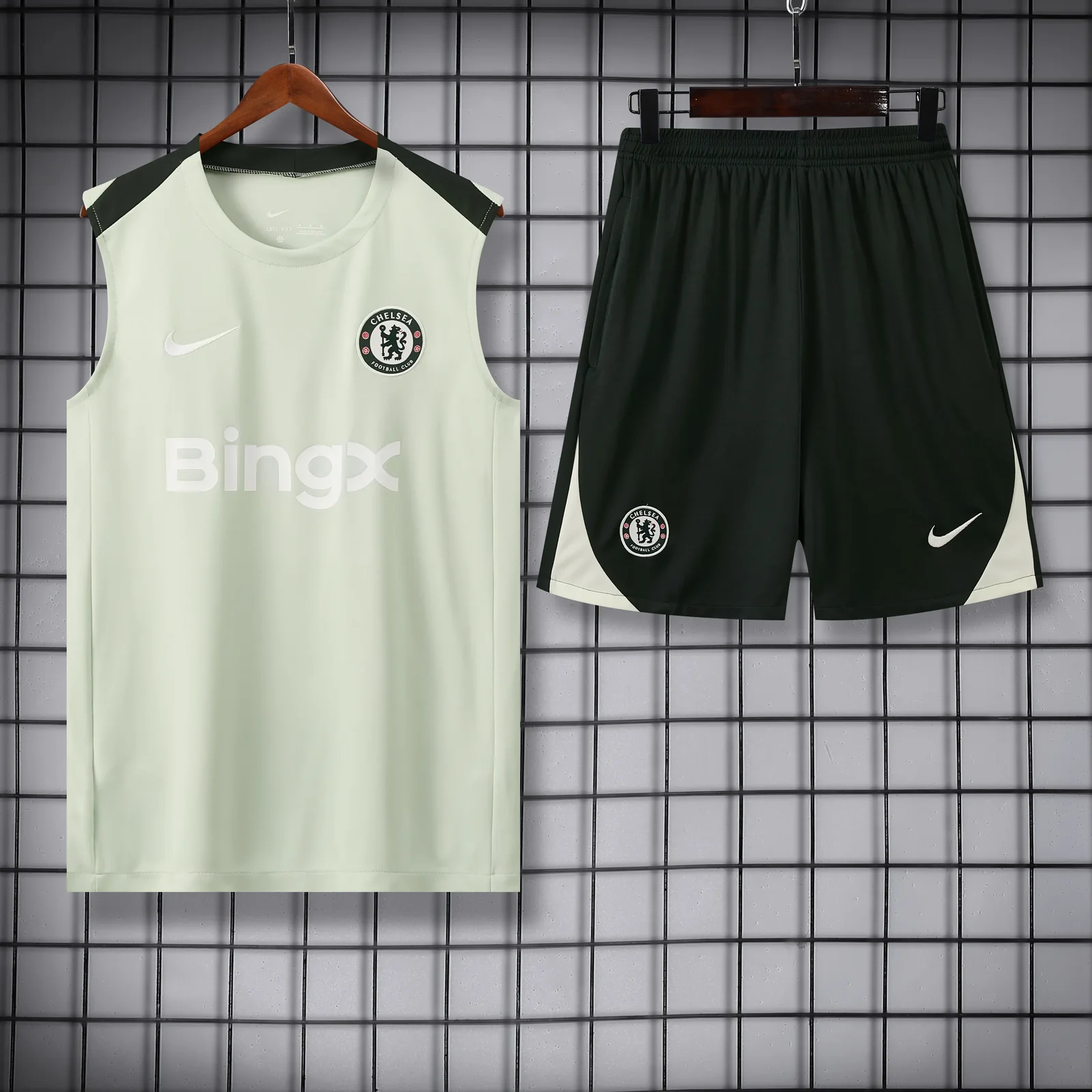 2025-26 Chelsea training vest jersey 1