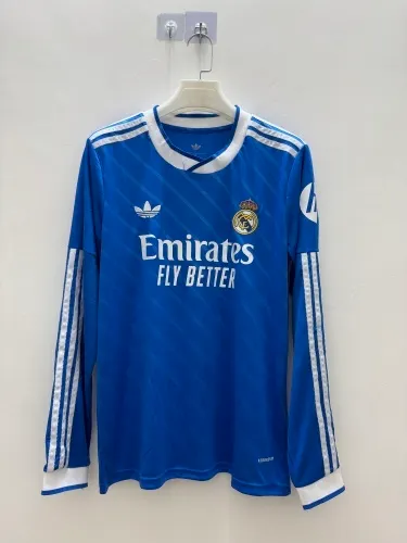 2025-26 Real Madrid second away long-sleeved jersey. 1