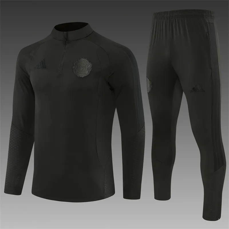 2026-27 Manchester United Black Half-Zip Training Jersey 1