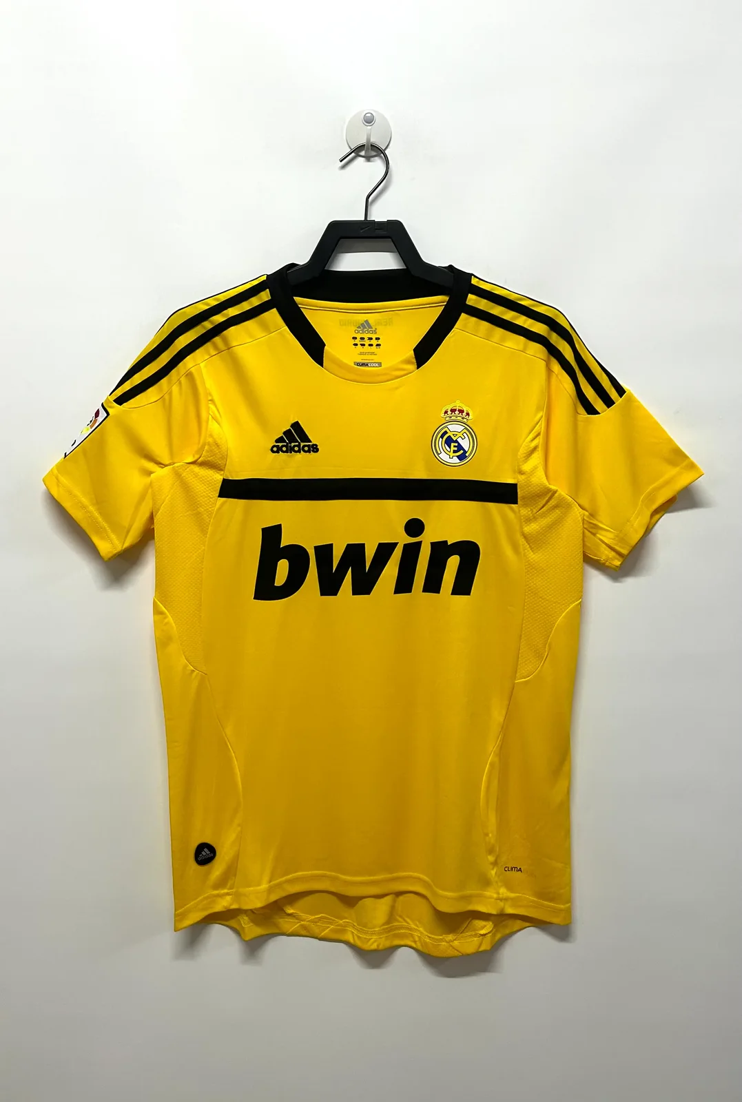 2011-12 Real Madrid Yellow Goalkeeper Retro Jersey 1
