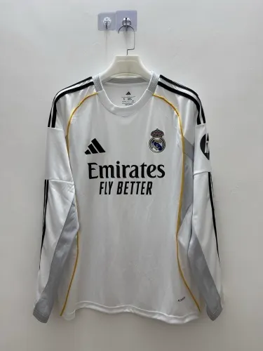 2025-26 Real Madrid home long-sleeved jersey.