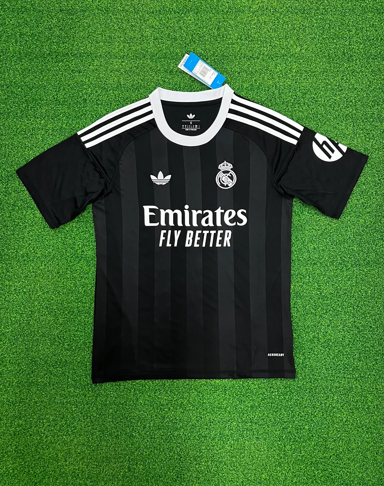 2025-26 Real Madrid Goalkeeper Jersey 1