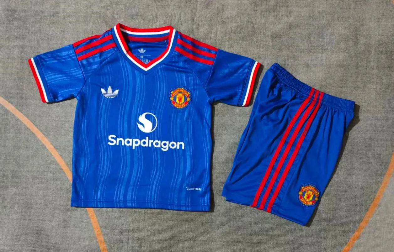 2026-27 Manchester United Away Shirt - Kids 1