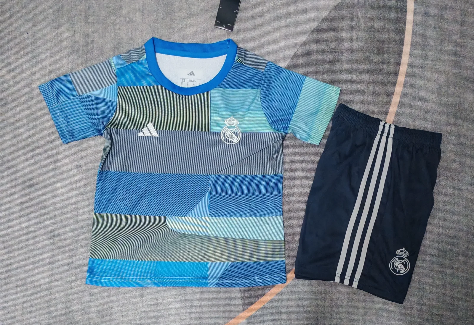 2025-26 Real Madrid Training Jersey - Kids' 1