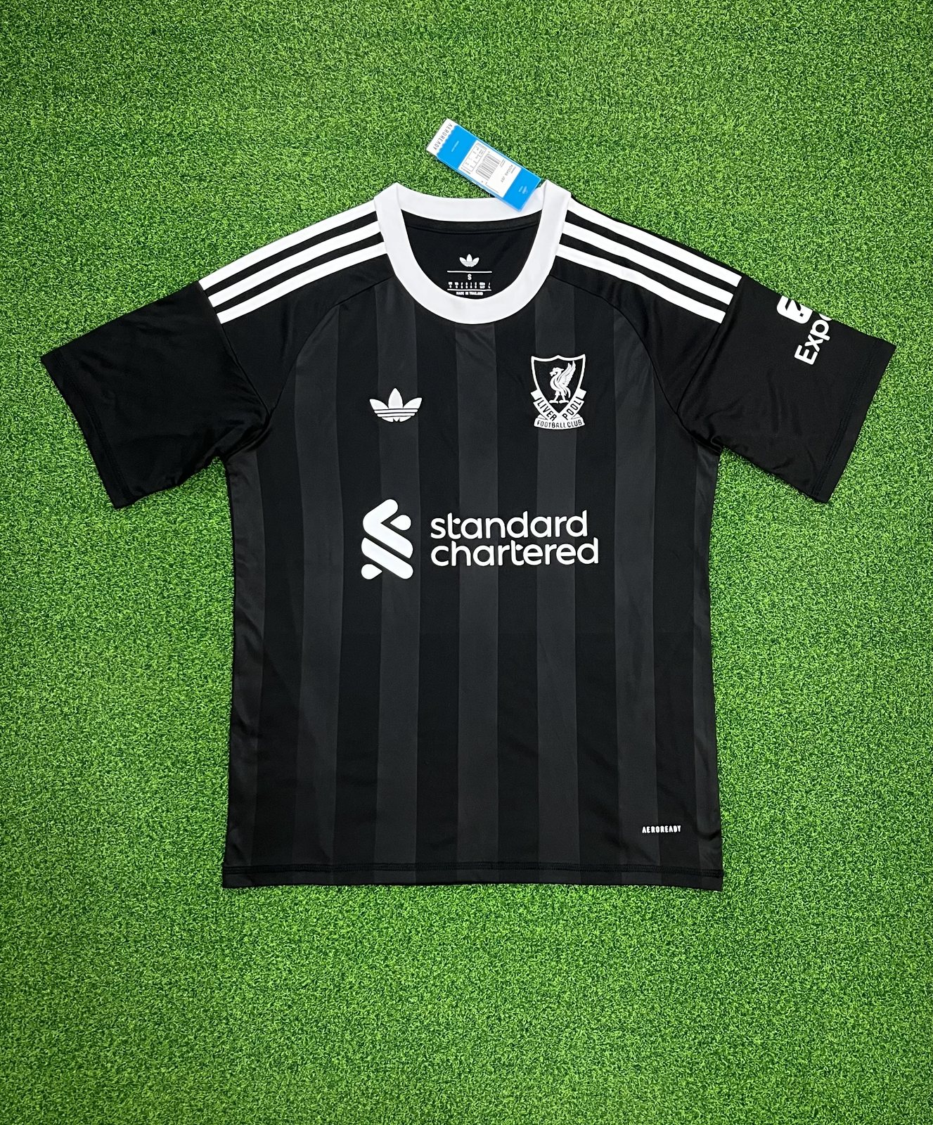 2025-26 Liverpool Goalkeeper Shirt 1